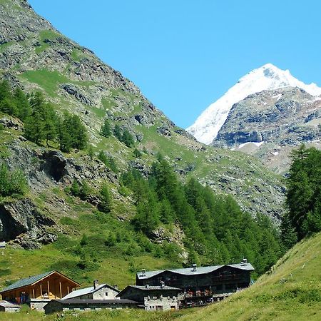 Manad Cod Cir N 0329 Lejlighed Aosta Eksteriør billede
