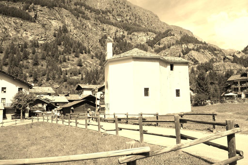 Manad Cod Cir N 0329 Lejlighed Aosta Eksteriør billede