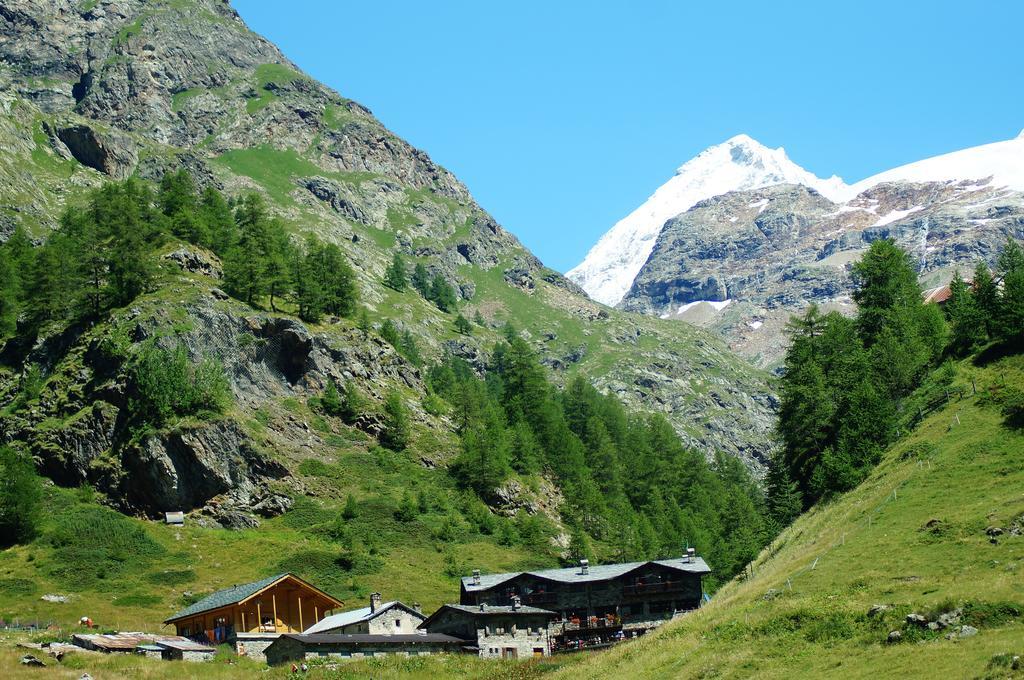 Manad Cod Cir N 0329 Lejlighed Aosta Eksteriør billede